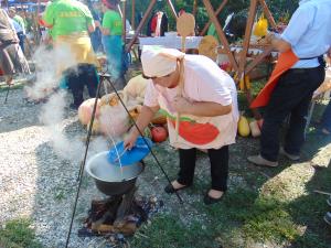 Utrinki z dneva odprtih vrat oljarne 18